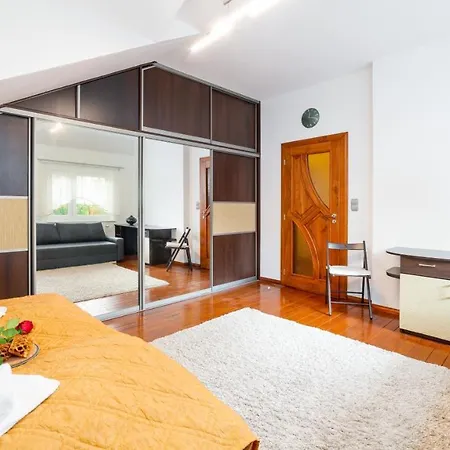 Wonder - Blisko Centrum Karpacza, W Cichej I Zielonej Okolicy Apartment